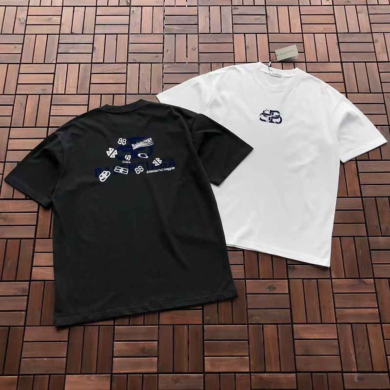BALENCIAGA T-SHIRT 77050729 (im 185CM 80KG iwear size M in the photo)