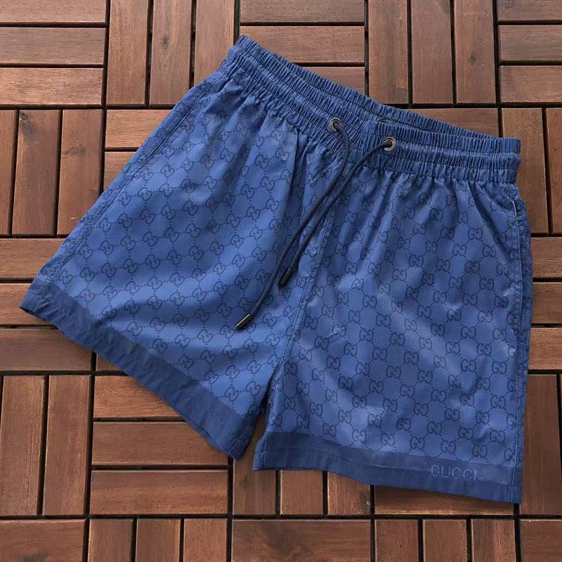 GUCCI SHORTS 55032923 (im 176CM 58KG iwear size L in the photo)