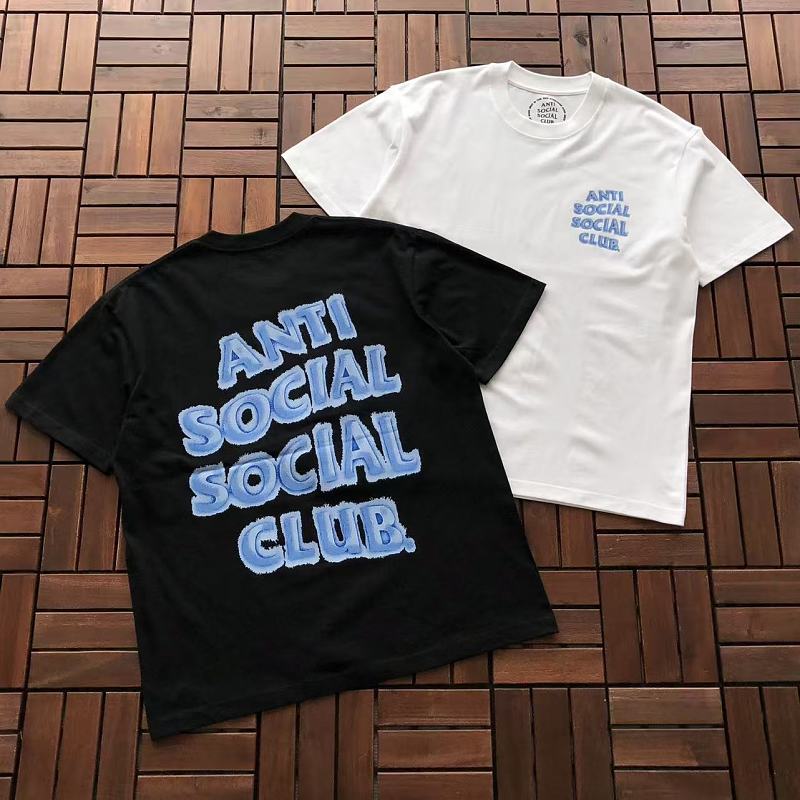 ANTI SOCIAL SOCIAL CLUB T-SHIRT 55041642 (im 185CM 70KG iwear size M in the photo)