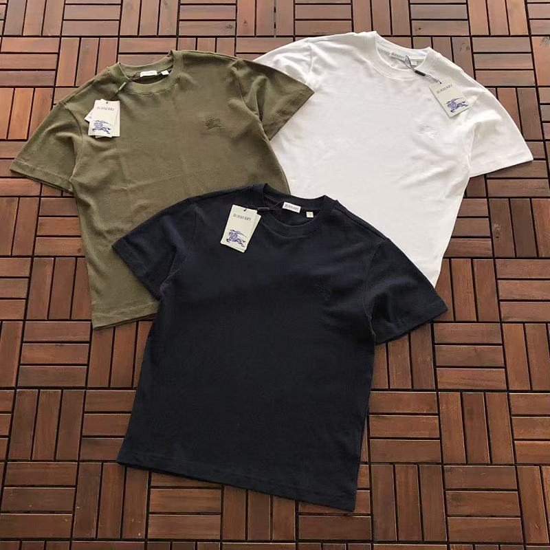 BURBERRY T-SHIRT 88030910 (im 185CM 70KG iwear size S in the photo)