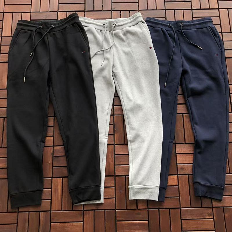 T 🔥🔥🔥 H🔥🔥🔥R TROUSERS FLEECE 22102408 (im 176CM 58KG iwear size L in the photo)