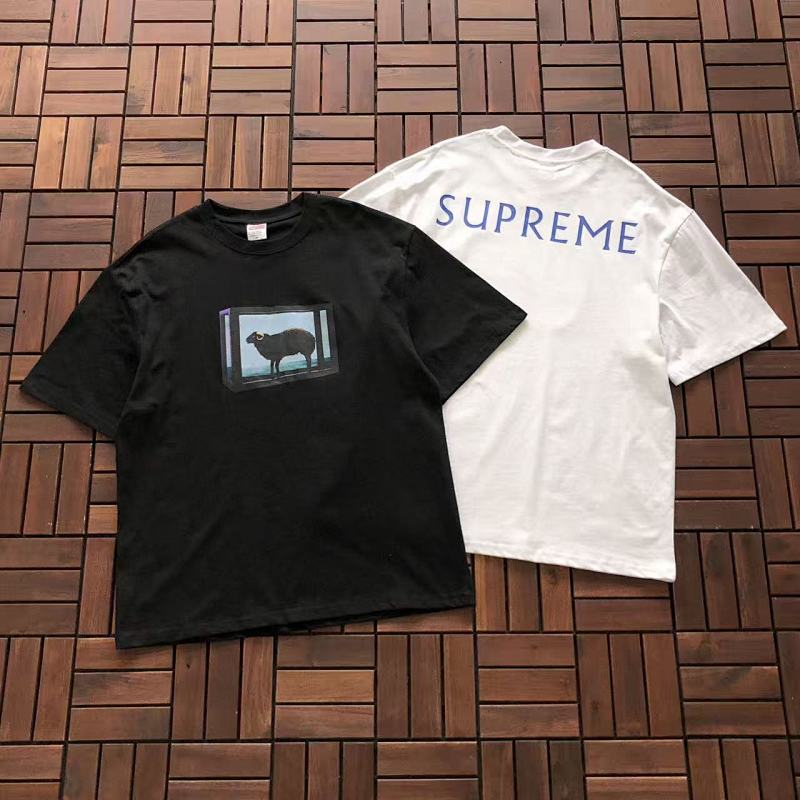 SUPREME T-SHIRT 22091408 (im 180CM 68KG iwear size M in the photo）