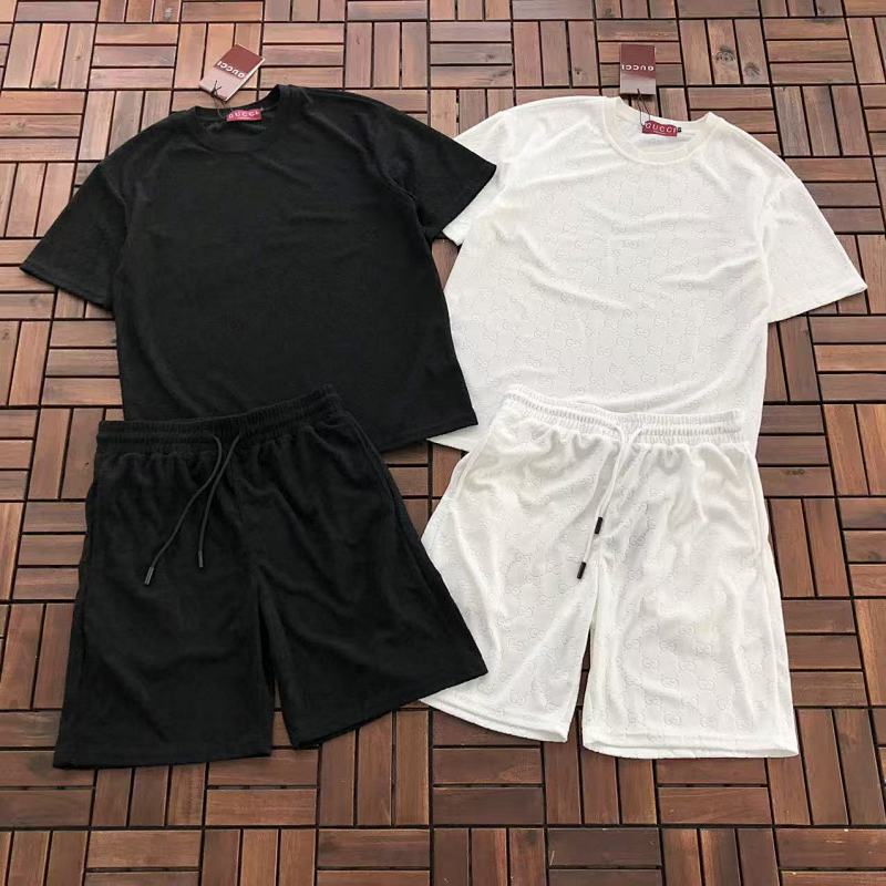 TOP PANTS GUCCI T-SHIRT SHORTS 55020864 (im 180CM 68KG iwear size L in the photo)