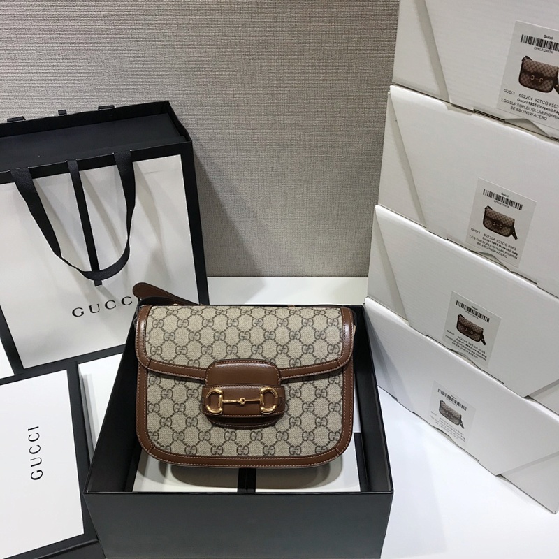 型号：602204 啡棕，尺寸：25*18*8cm