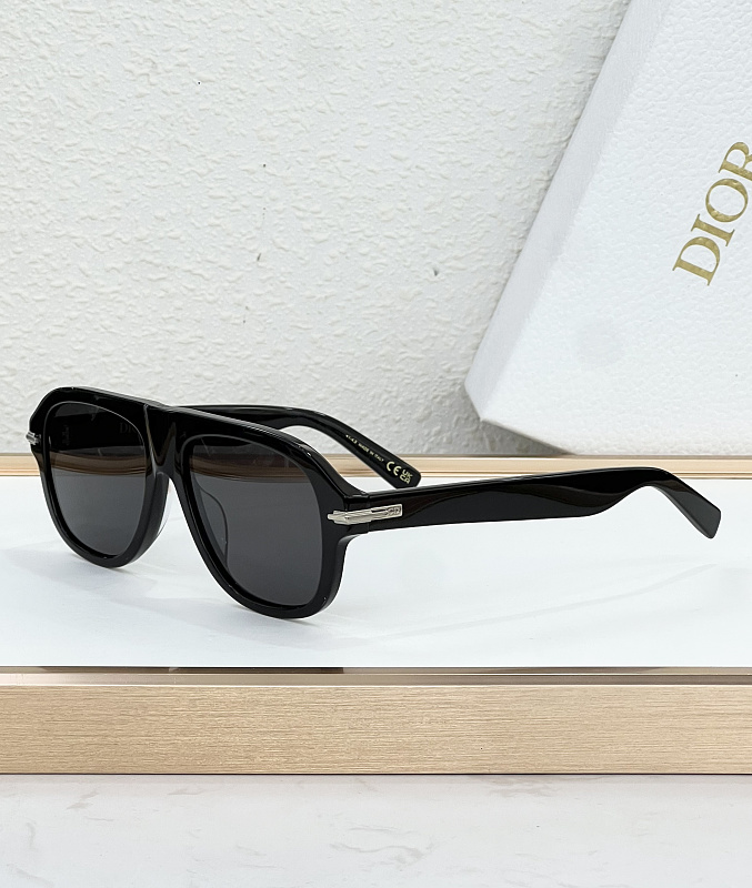 DiorBlackSuitO N41 | SIZE：56-16-145