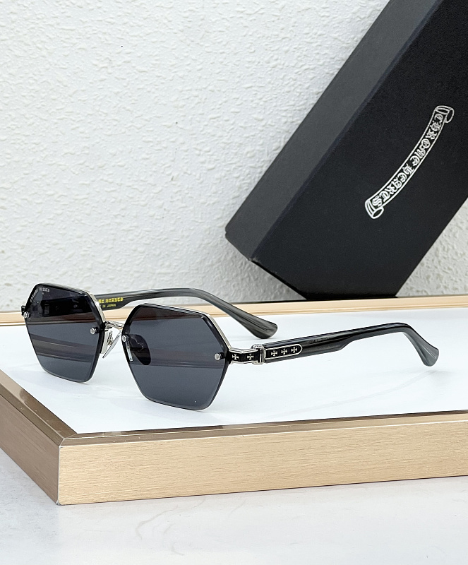 【Non-Silver】LOVE UMD | SIZE：61-14-145,YG