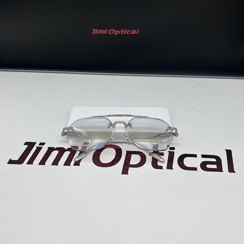 QC : FLUID 925 silver SIZE：58-18-147 银色