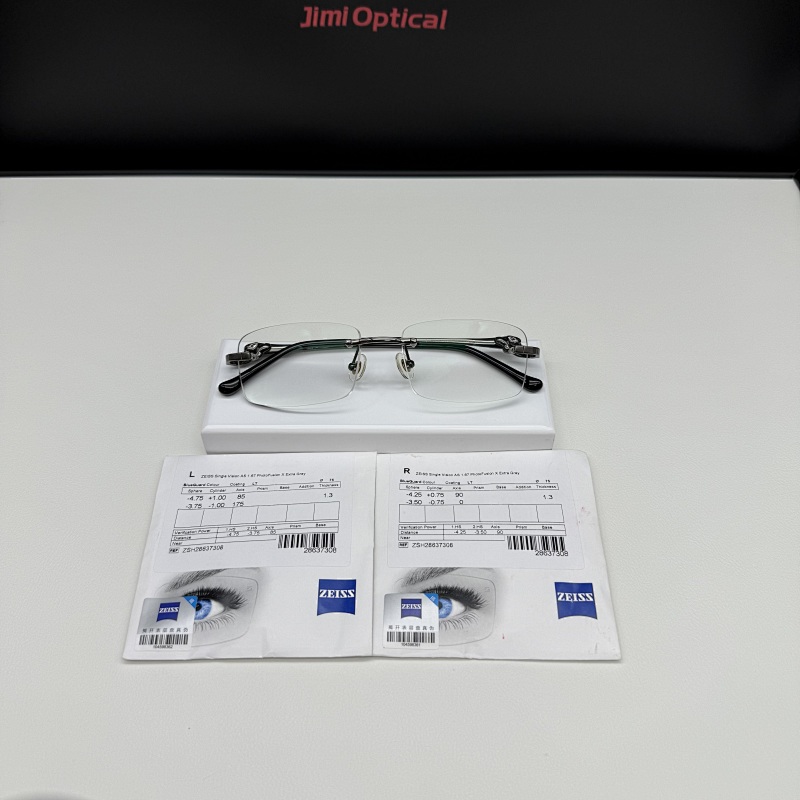 ZEISS Single Vision AS 1.67 PhotoFuslon X Extra Grey