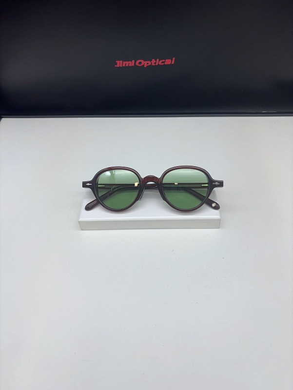QC : CLARK SIZE:45-22