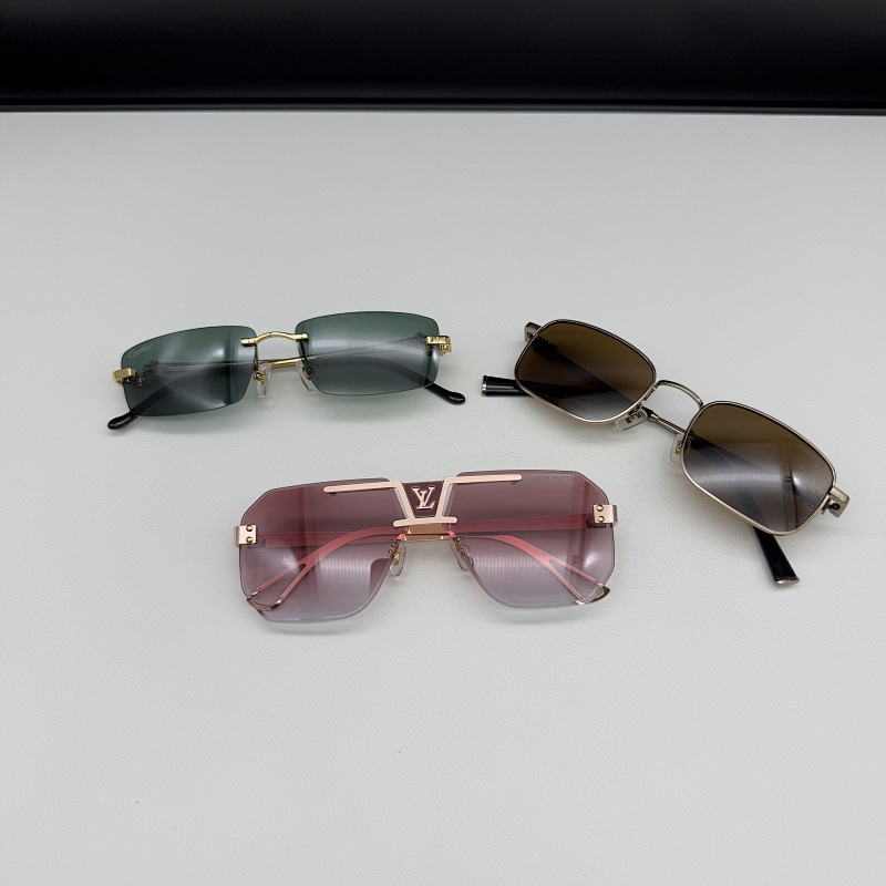 QC : Sunglasses