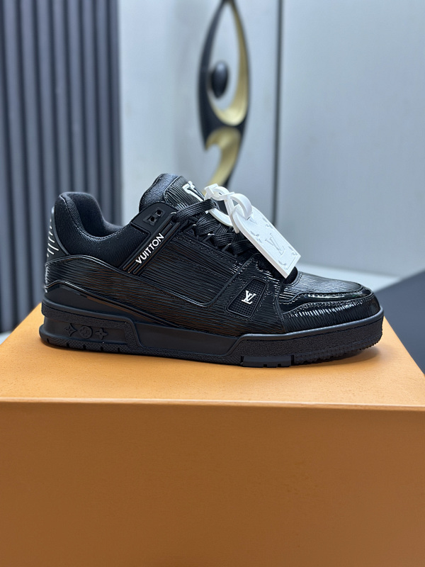 TR12