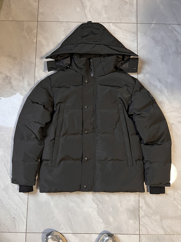 Canada Goose Wyndham Red/Black Label