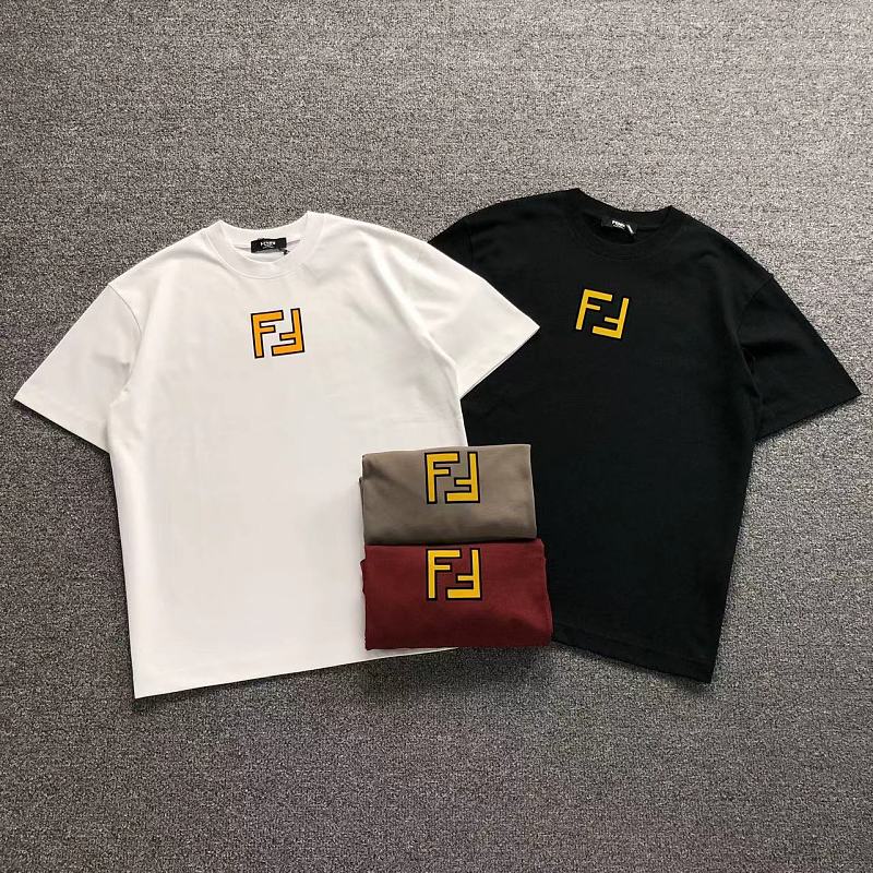 FENDI T-SHIRT 5243061147（im 170cm 60kg i wear size M in the phot）