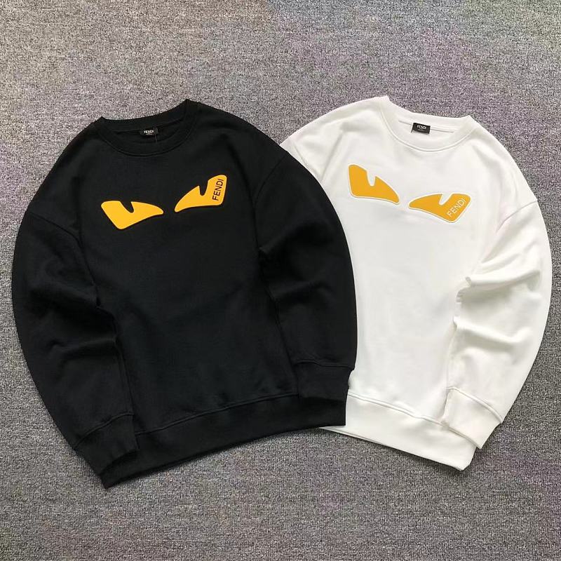 FENDI HOODIE 3209012801（im 170cm 60kg i wear size M in the phot）