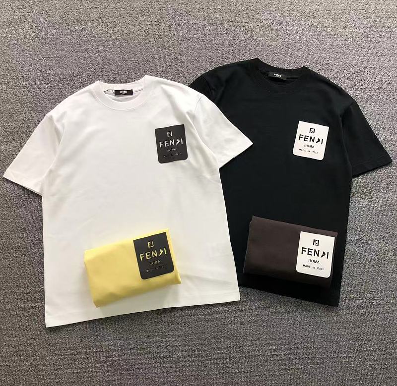 FENDI T-SHIRT 3206101521（im 170cm 60kg i wear size M in the phot）