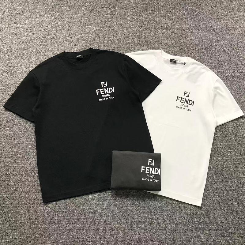 FENDI T-SHIRT 5243060147（im 170cm 60kg i wear size L in the phot）
