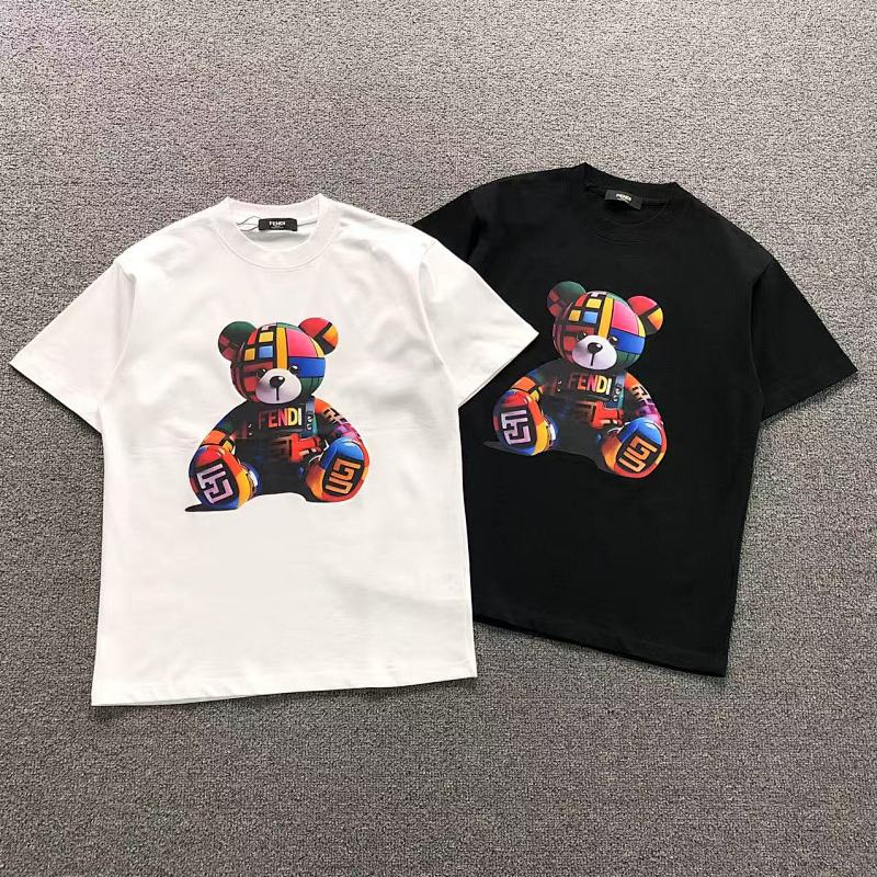 FENDI T-SHIRT 41072801133（im 170cm 60kg i wear size S in the phot）