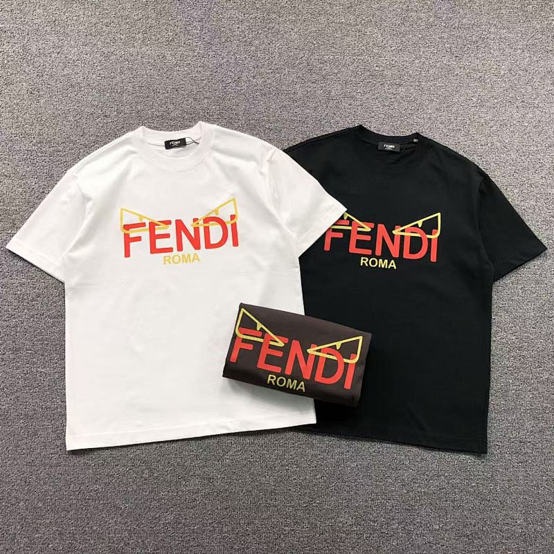 FENDI T-SHIRT 3102220521（im 170cm 55kg i wear size M in the phot）