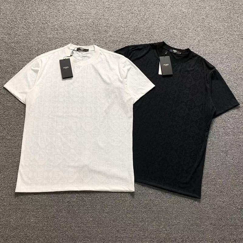 FENDI T-SHIRT 412253101（im 170cm 60kg i wear size XL in the phot）