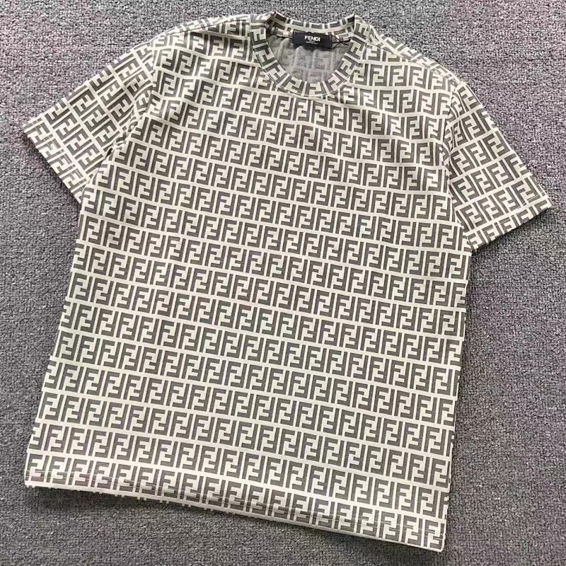 FENDI T-SHIRT 1111144832（im 170cm 60kg i wear size M in the phot）