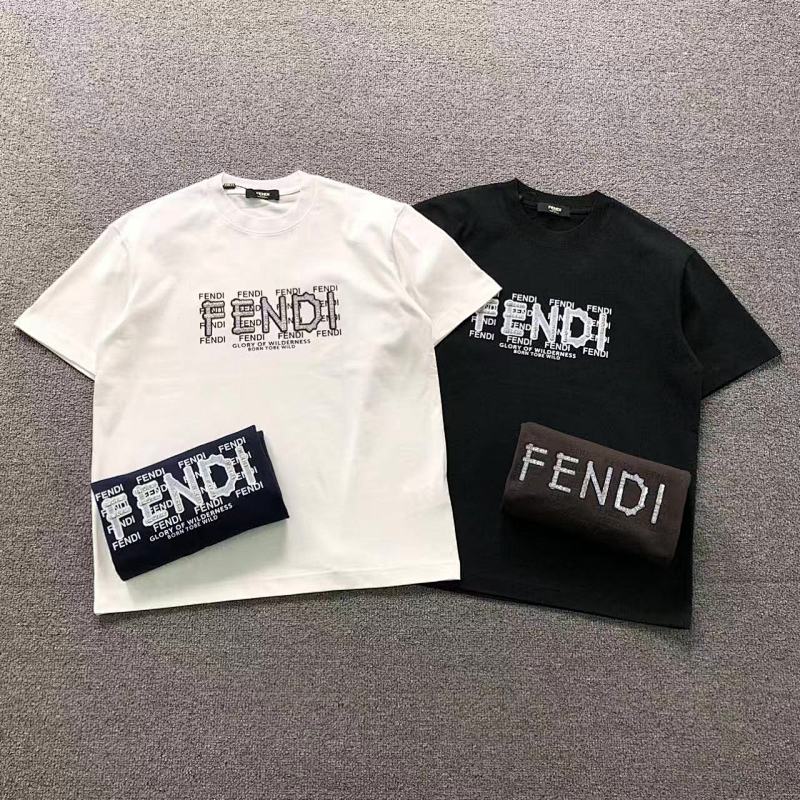 FENDI T-SHIRT 3201130521（im 170cm 60kg i wear size M in the phot）