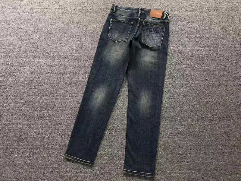 FENDI TROUSERS 2202090201（im 170cm 60kg i wear size 32 in the phot）