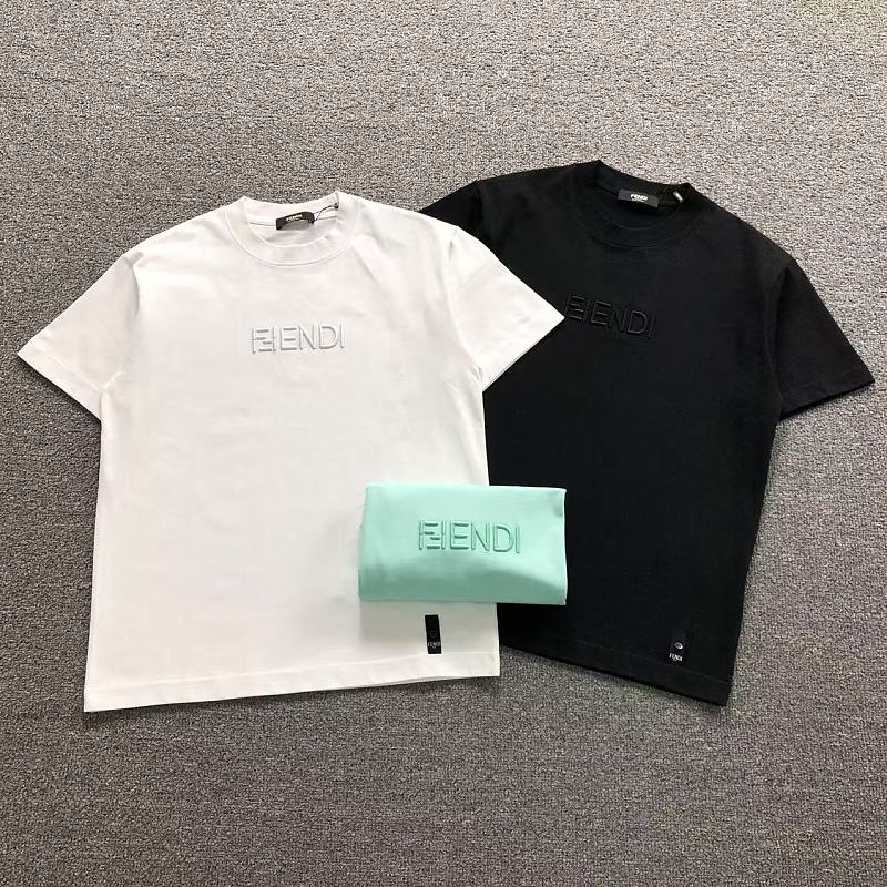 FENDI T-SHIRT 5208072881 （im 170cm 60kg i wear size S in the phot）
