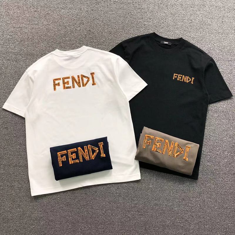 FENDI T-SHIRT 5251235147（im 170cm 60kg i wear size M in the phot）