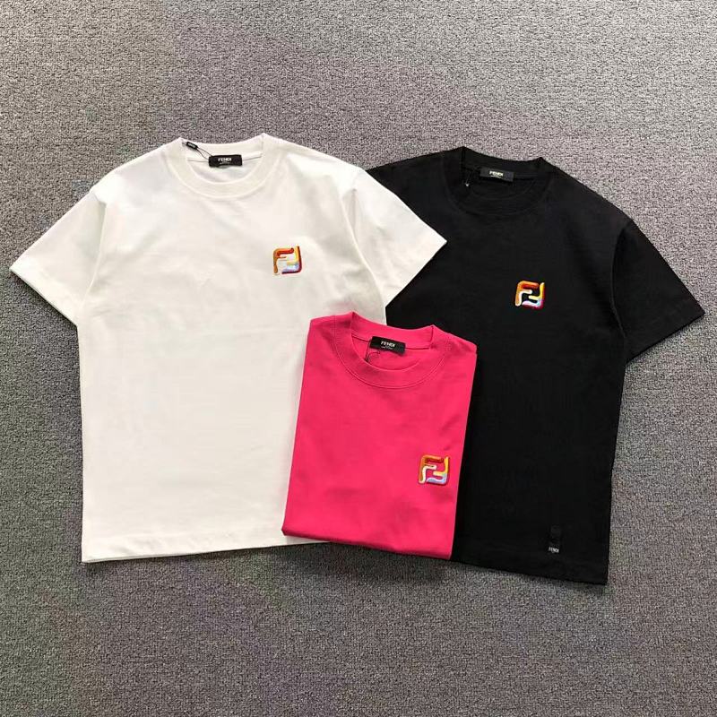 FENDI T-SHIRT 510121481（im 170cm 60kg i wear size S in the phot）