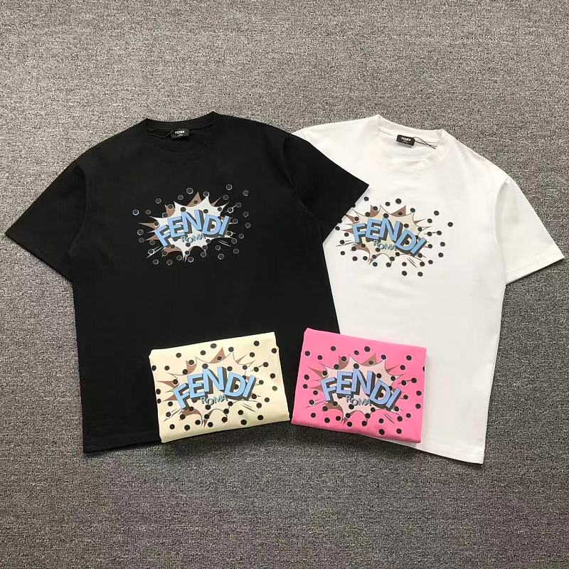FENDI T-SHIRT 2204183801（im 170cm 60kg i wear size L in the phot）