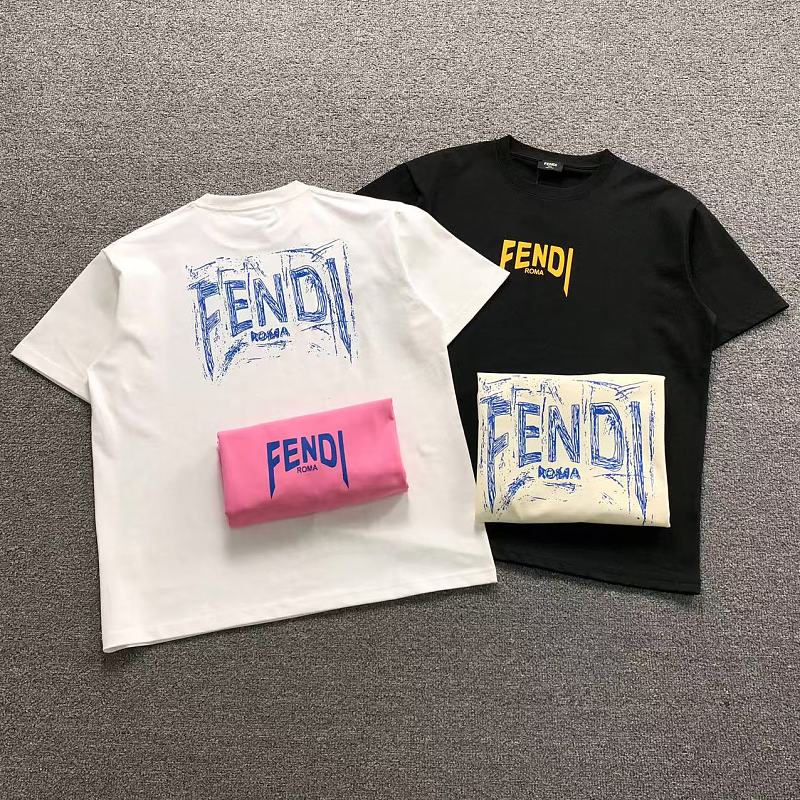 FENDI T-SHIRT 2204184001（im 170cm 60kg i wear size L in the phot）
