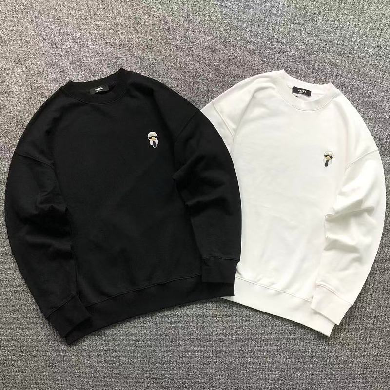 FENDI HOODIE 3209042221 （im 170cm 60kg i wear size L in the phot）