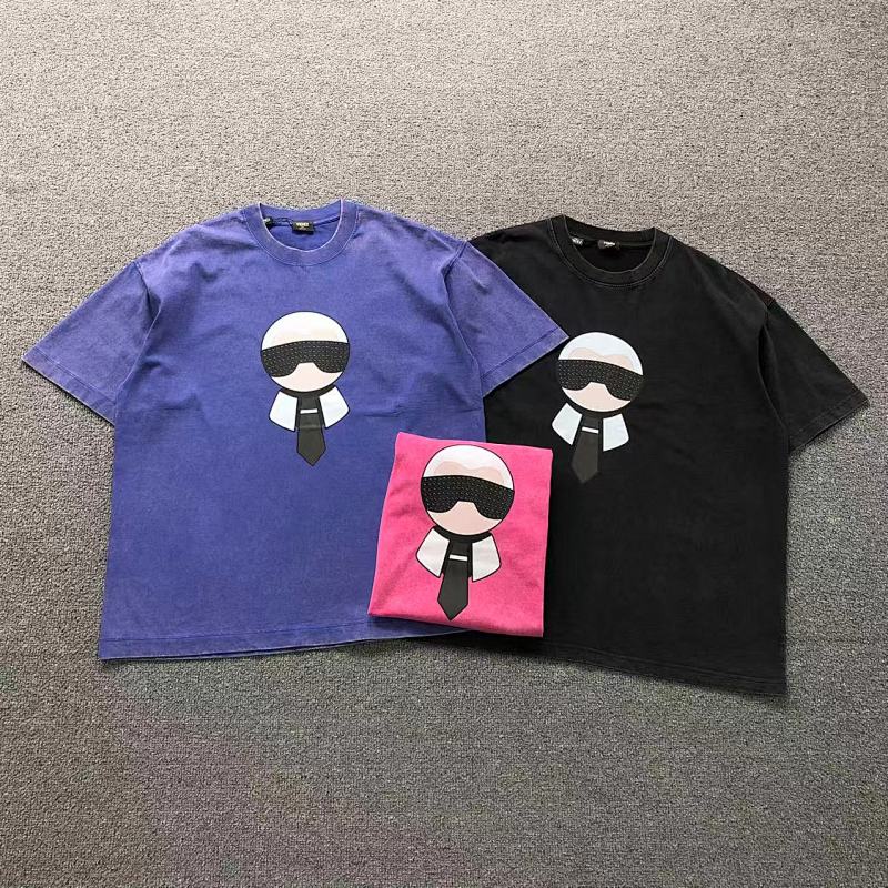 FENDI T-SHIRT 2203261501（im 170cm 60kg i wear size L in the phot）