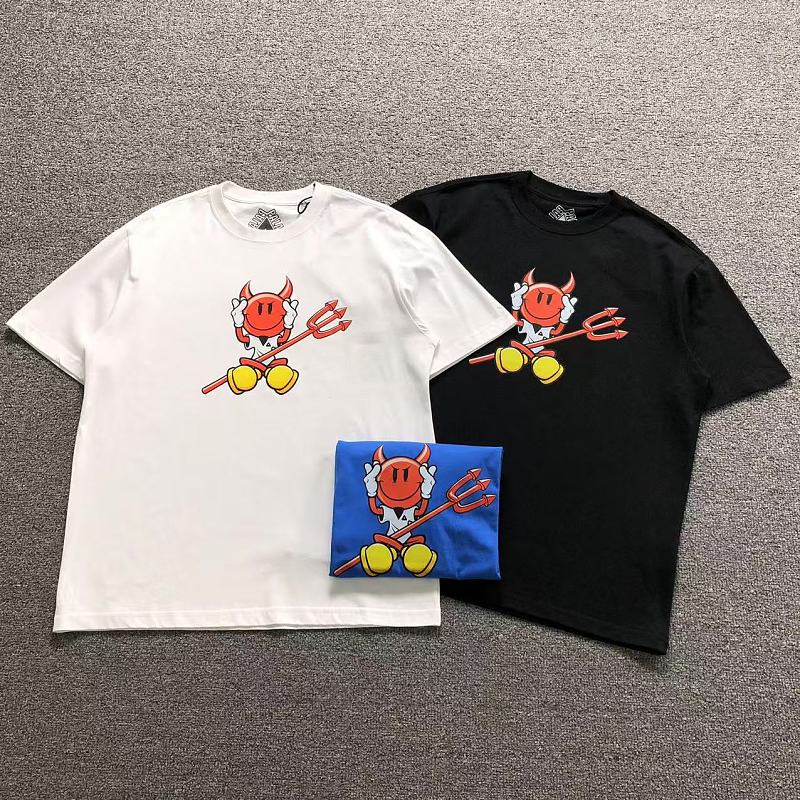 PALACE T-SHIRT 3206300202（im 170cm 60kg i wear size L in the phot）