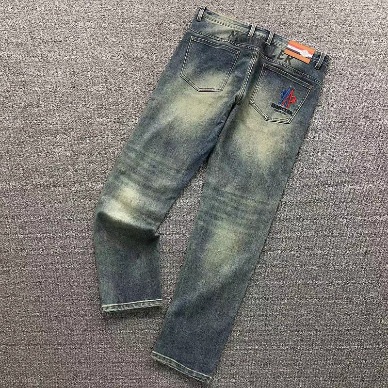 MONCLER TROUSERS 217151301（im 170cm 60kg i wear size 33 in the phot）