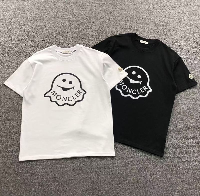 MONCLER T-SHIRT 56200821（im 170cm 60kg i wear size M in the phot）