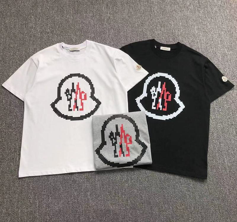 MONCLER T-SHIRT 411141321（im 170cm 57kg i wear size M in the phot）