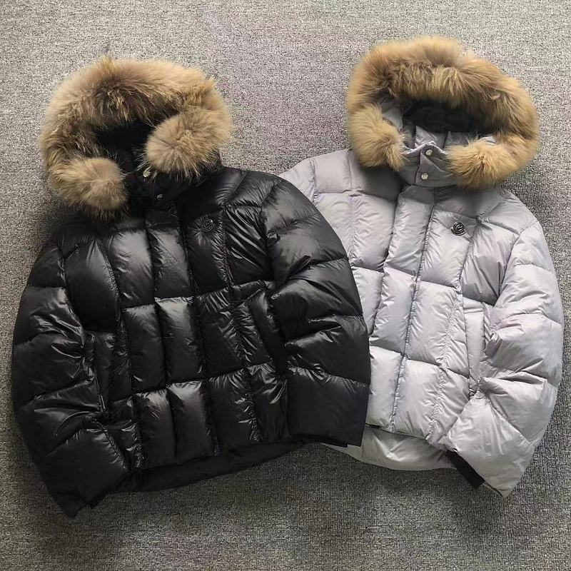 MONCLER DOWN JACKETS 3110292720（im 170cm 60kg i wear size M in the phot）