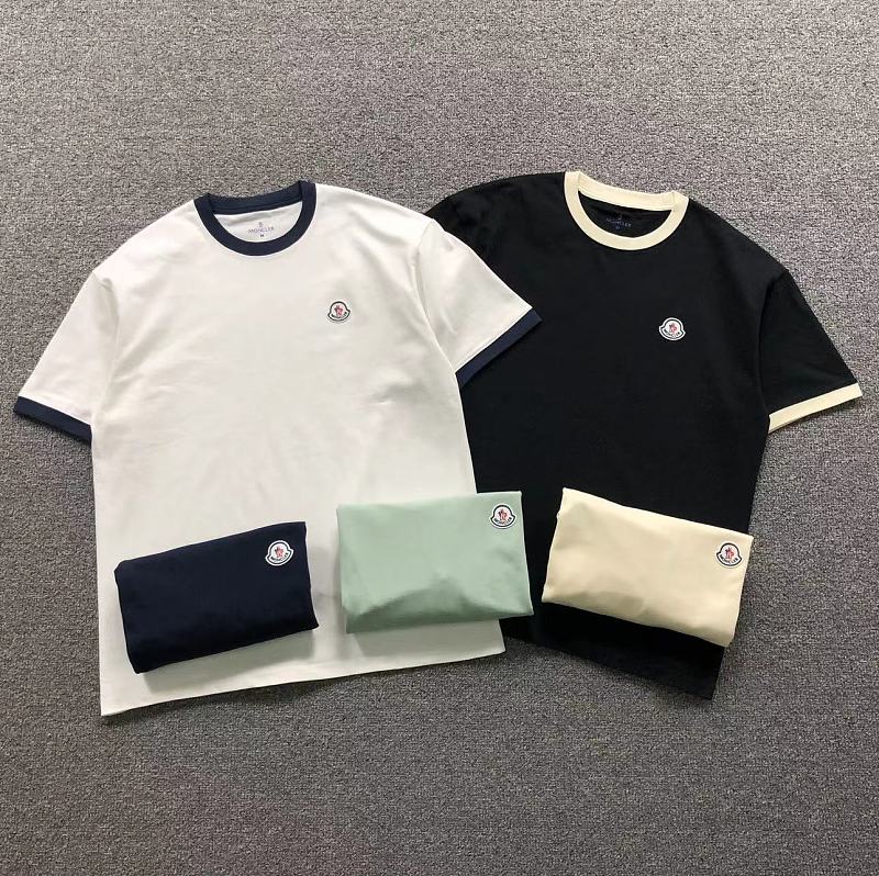 MONCLER T-SHIRT 2203265201（im 170cm 60kg i wear size M in the phot）
