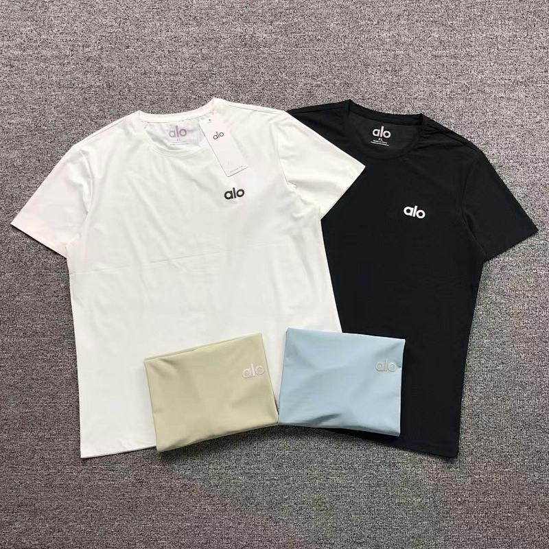 ALO T-SHIRT 3201143903（im 170cm 60kg i wear size XL in the phot）