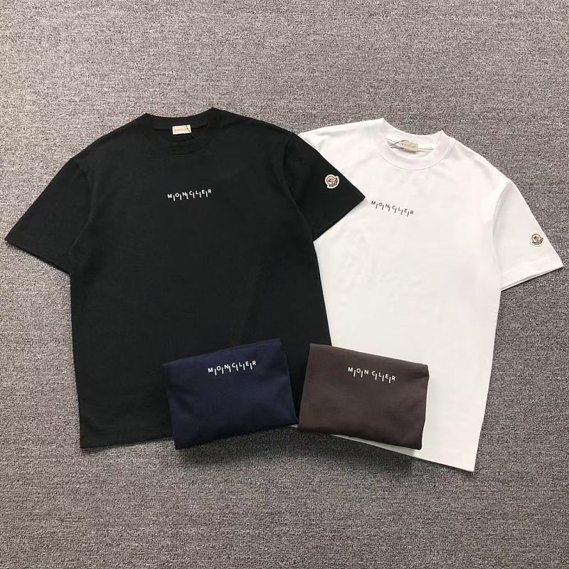 MONCLER T-SHIRT 5232408147（im 170cm 60kg i wear size M in the phot）