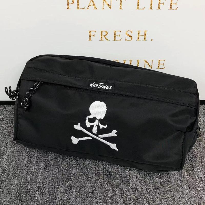 MASTERMIND EASTPAK BAG 380503 (长24CM*宽6CM*高14CM)