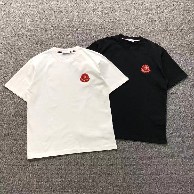 MONCLER T-SHIRT 520123120（im 170cm 60kg i wear size M in the phot）