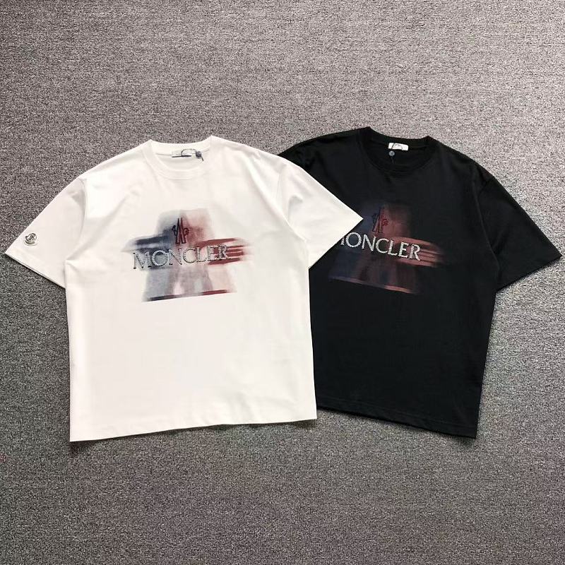 MONCLER T-SHIRT 5233021127（im 170cm 60kg i wear size 2XL in the phot）