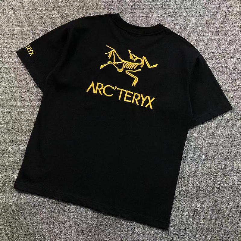 ARC'TERYX T-SHIRT 125132060（im 170cm 60kg i wear size S in the phot）