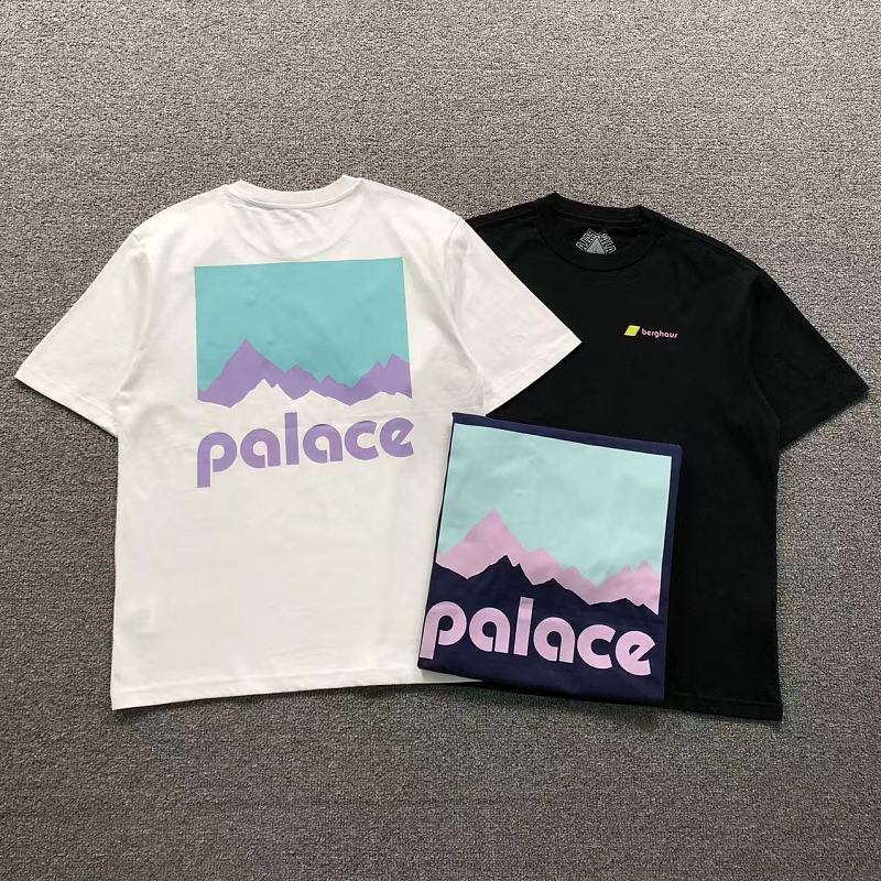 PALACE T-SHIRT 3207060602（im 170cm 60kg i wear size L in the phot）