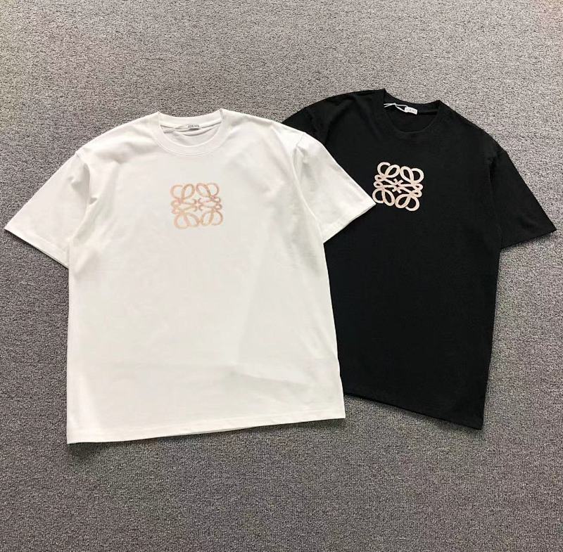 LOEWE T-SHIRT 4111061101（im 170cm 60kg i wear size L in the phot）