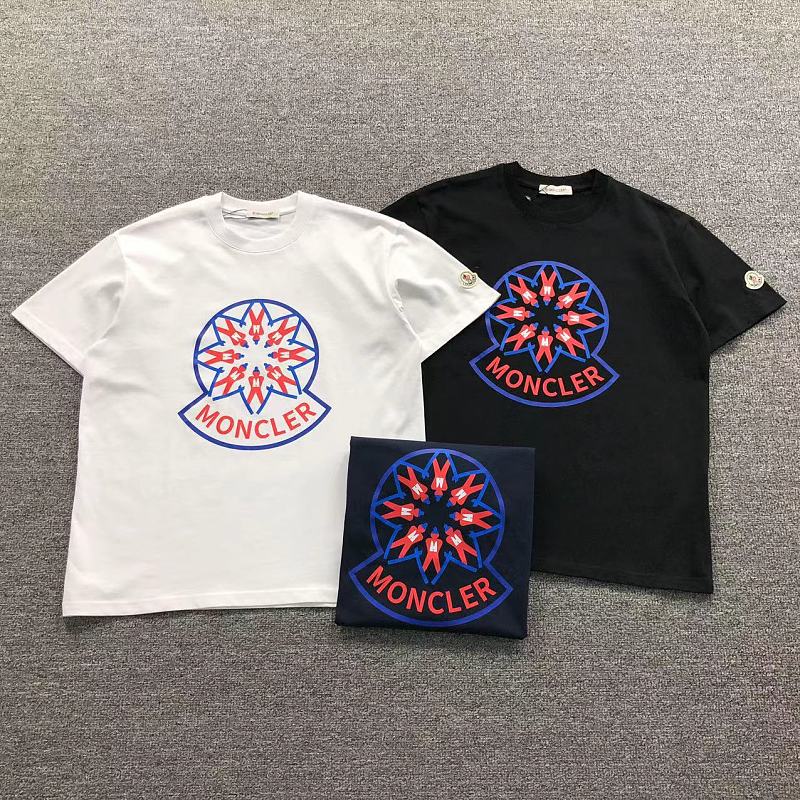 MONCLER T-SHIRT 211176821（im 170cm 57kg i wear size M in the phot）