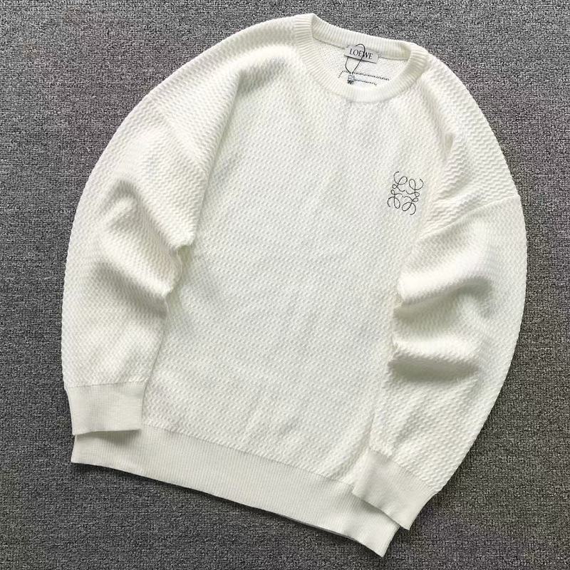 LOEWE SWEATER 4208190101（im 170cm 60kg i wear size L in the phot）