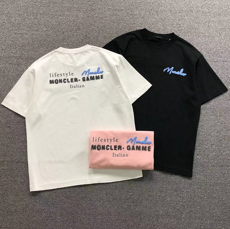 MONCLER T-SHIRT 2205141521（im 170cm 60kg i wear size L in the phot）
